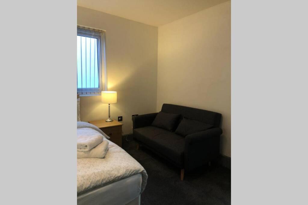 Cozy Self Contained Apartment Birmingam Exterior foto